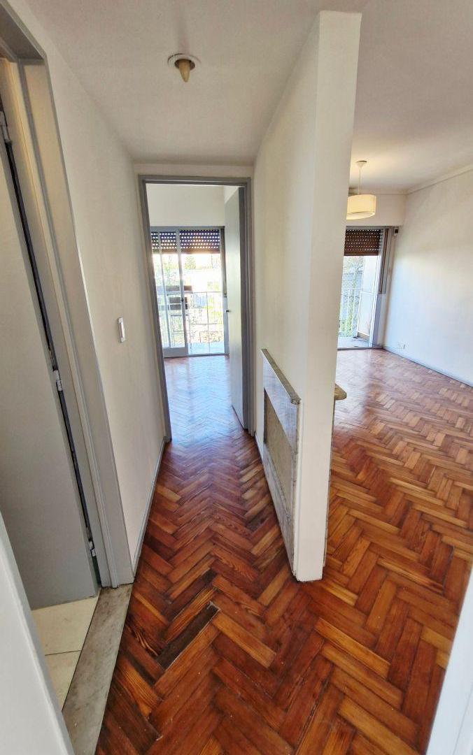 Foto de ALQUILER - DEPARTAMENTO 3 AMBIENTES - BALCON - A METROS DE AV. RIVADAVIA, imagen 4