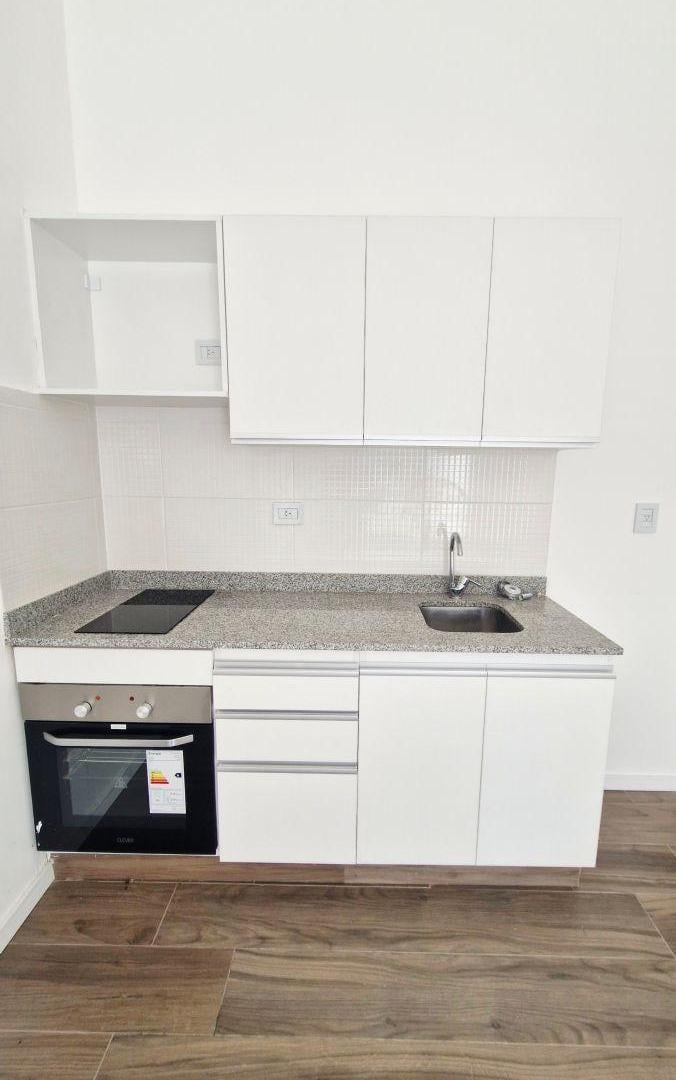 Foto de ALQUILER - DPTO 1 AMBIENTE - PATIO - PARRILLA - AMENITIES - A ESTRENAR, imagen 2