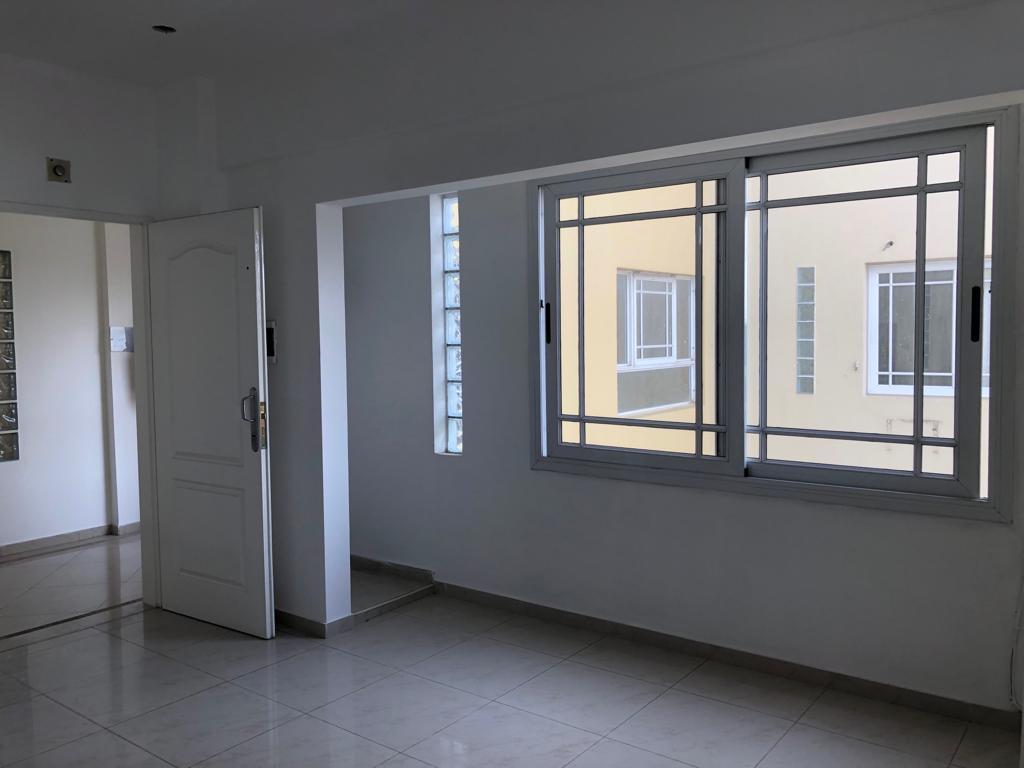 Foto de Alquiler departamento 2 ambientes excelente ubicación MERLO CENTRO, imagen 3