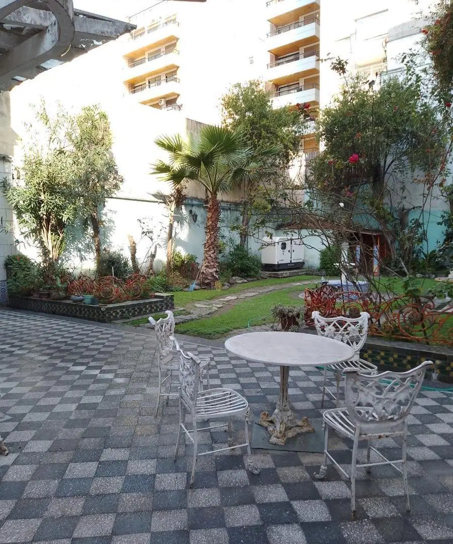 Petit hotel en venta en Caballito 3