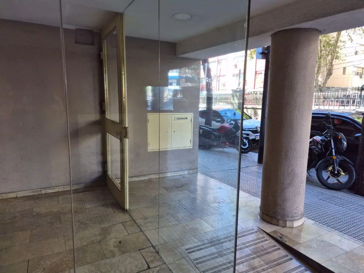 Caballito - Departamento de 1 amb y medio - Lateral - Excelente Ubicacion - 2