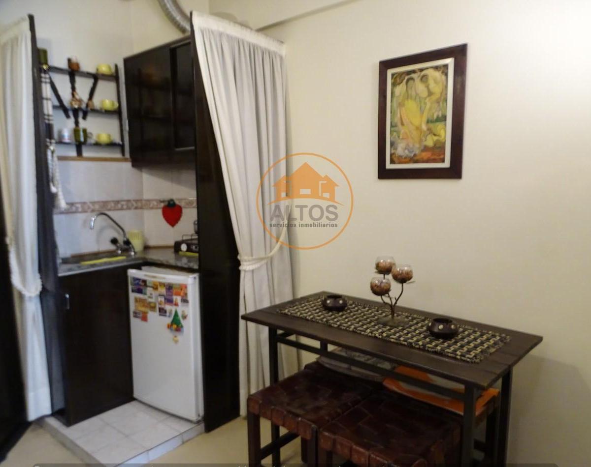 Complejo Hostal del Sol. Dpto 1 Dorm Amoblado + Cochera. Pileta. Av San Martin Al 1900, Barrio 4