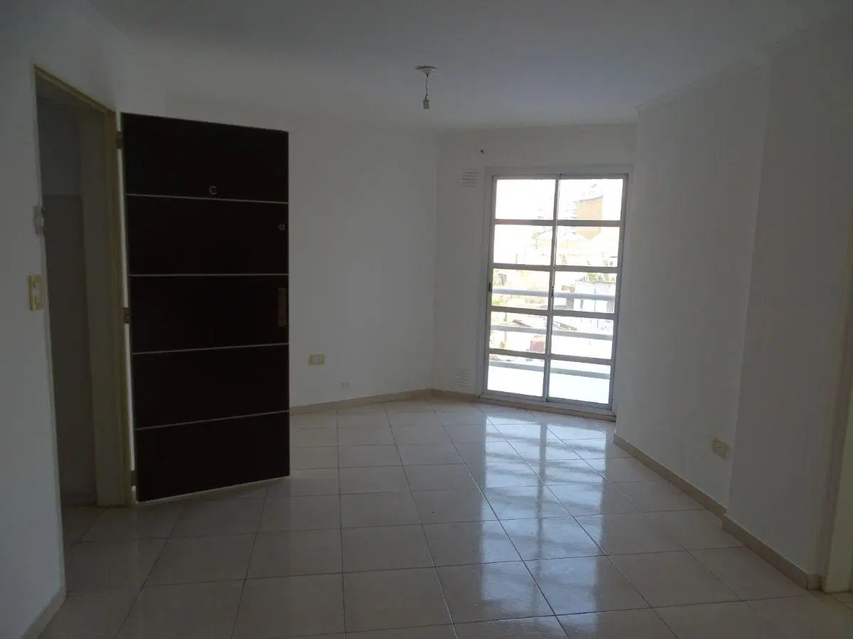 ALQUILO DPTO 1 DORM. 3°PISO. ALBERDI (ZONA CENTRAL DE POLICIA). EXPENSAS BAJAS 5