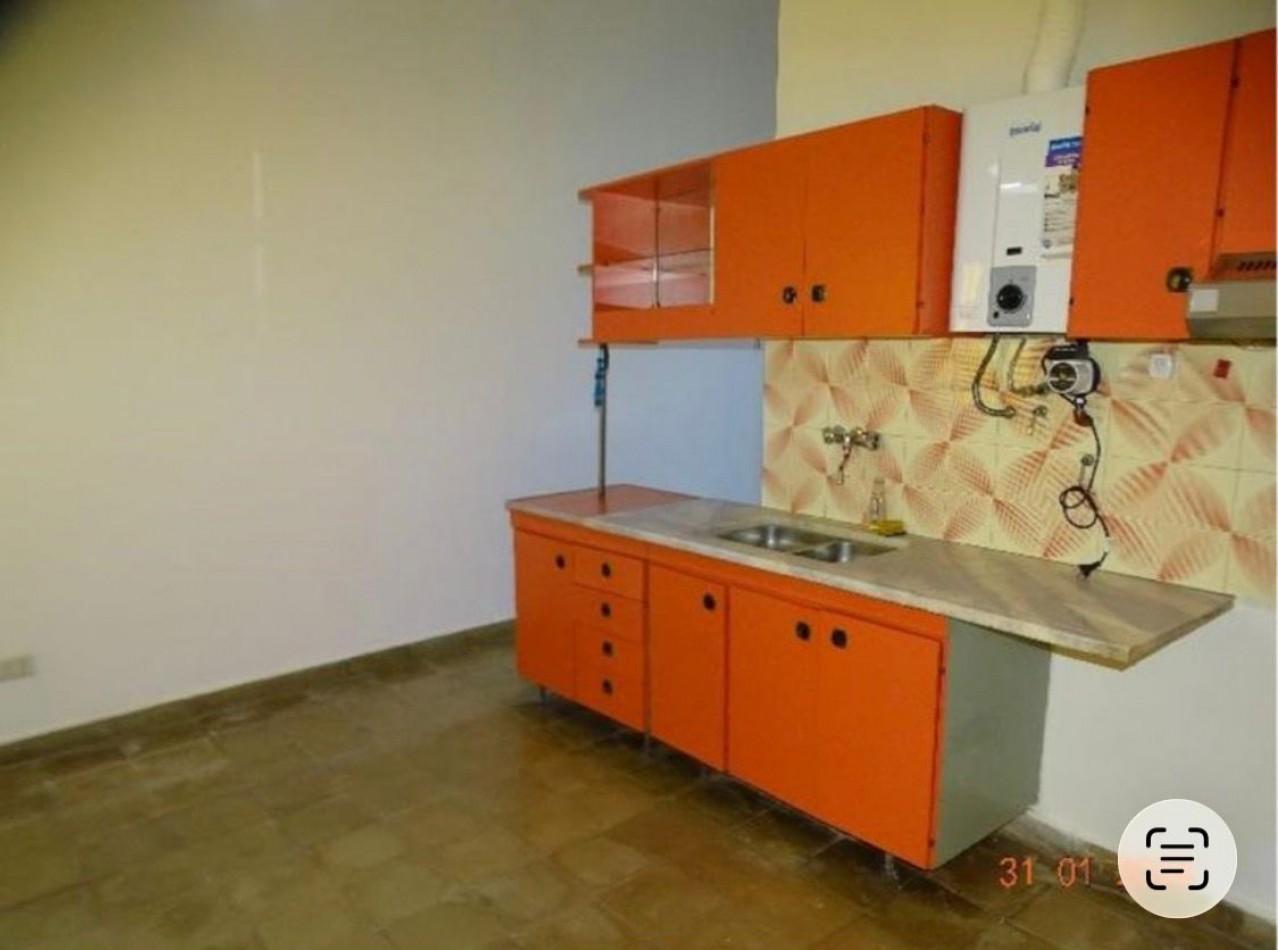Foto de CASA CON BUENA RENTA - TRES DORMITORIOS + COHERA + PATIO. BARRIO, imagen 5
