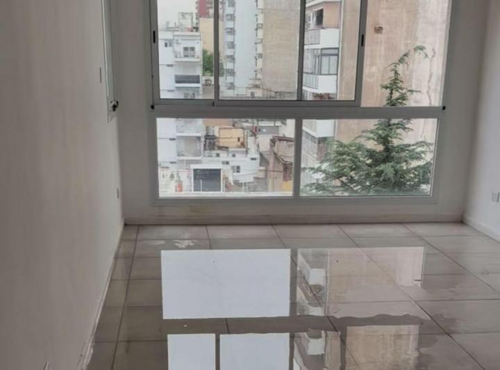 VENTA DOS AMBIENTES ALMAGRO CON TERRAZA DE 50MTS