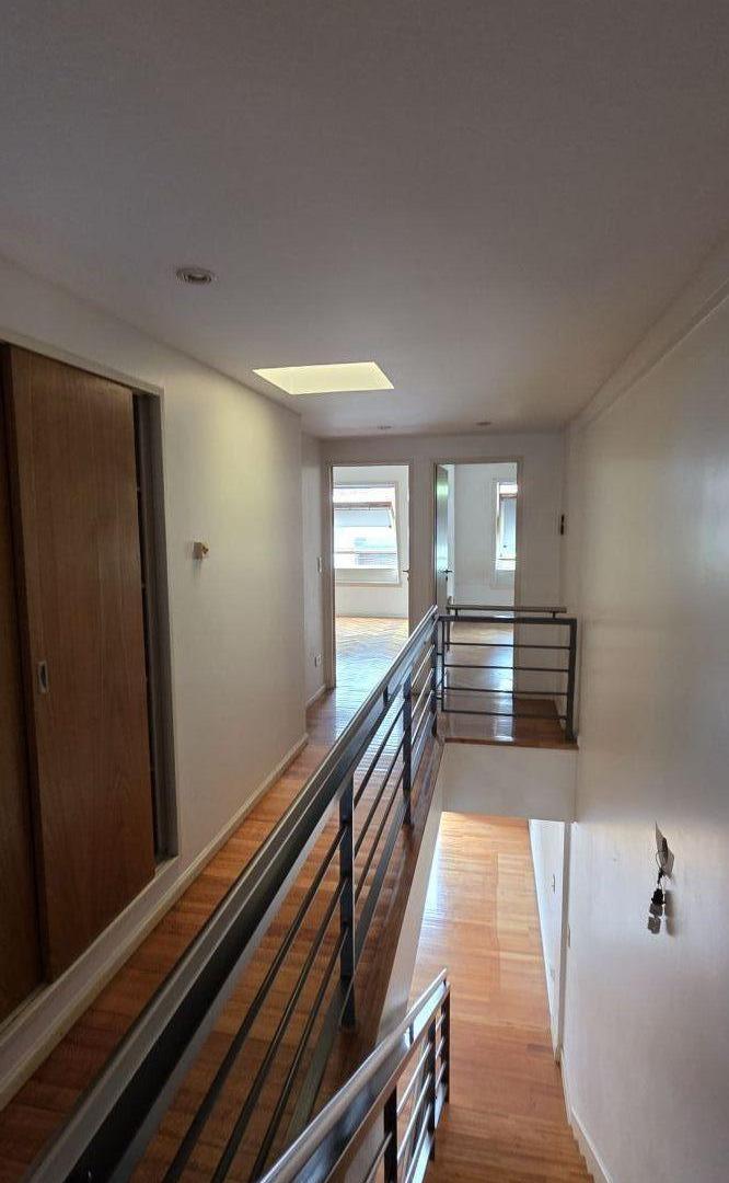 EXCELENTE PH EN TRIPLEX SIN EXPENSAS COMO UNA CASA