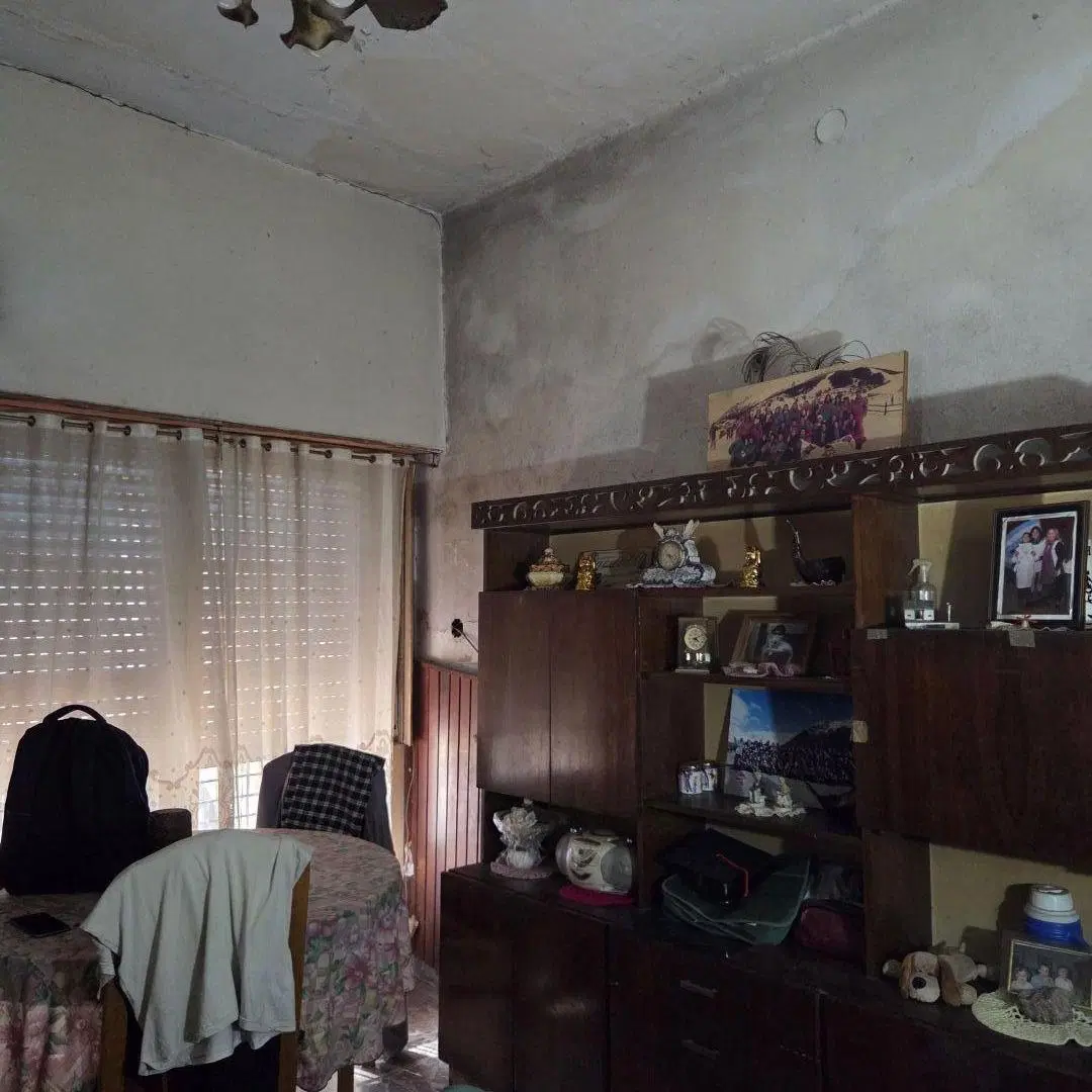VENTA PH AL FRENTE CON TERRAZA A RECICLAR 4