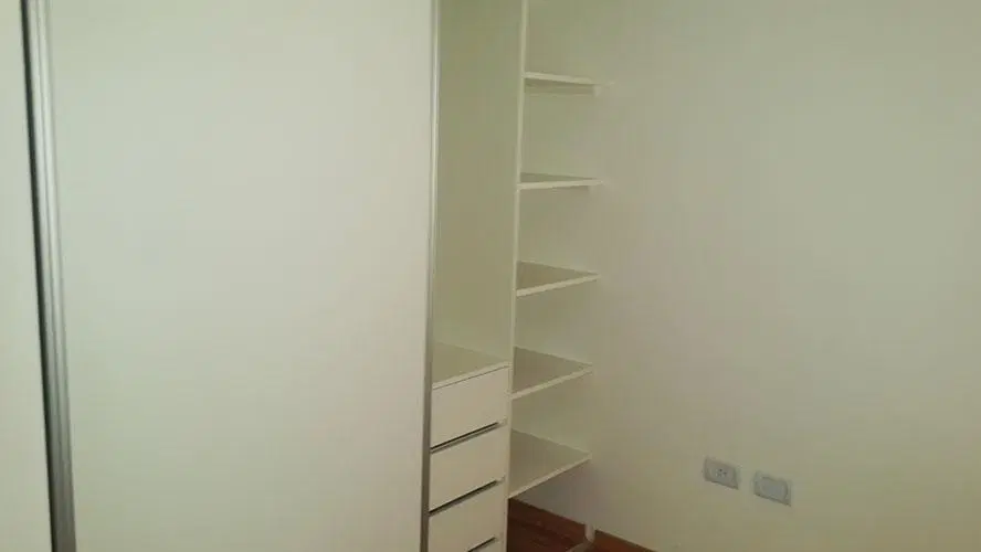 Impecable 2 ambientes con balcon y cochera 8