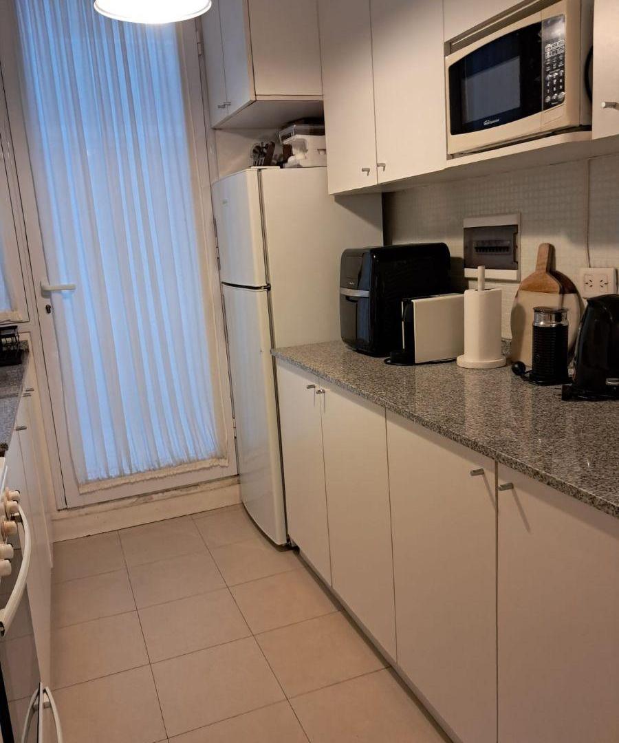 Foto de Excelente Triplex al frente con patrio parrilla y terraza, imagen 4