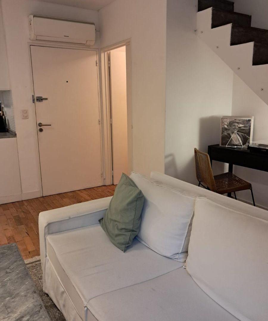 Foto de Excelente Triplex al frente con patrio parrilla y terraza, imagen 1