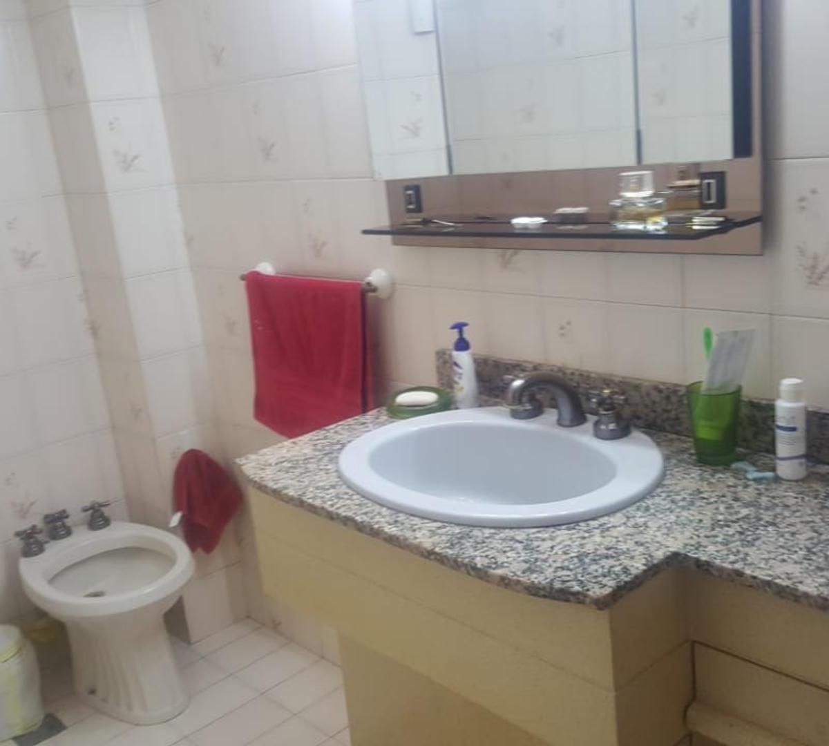 Foto de chalet 5 ambientes venta Ramos Mejia, imagen 4