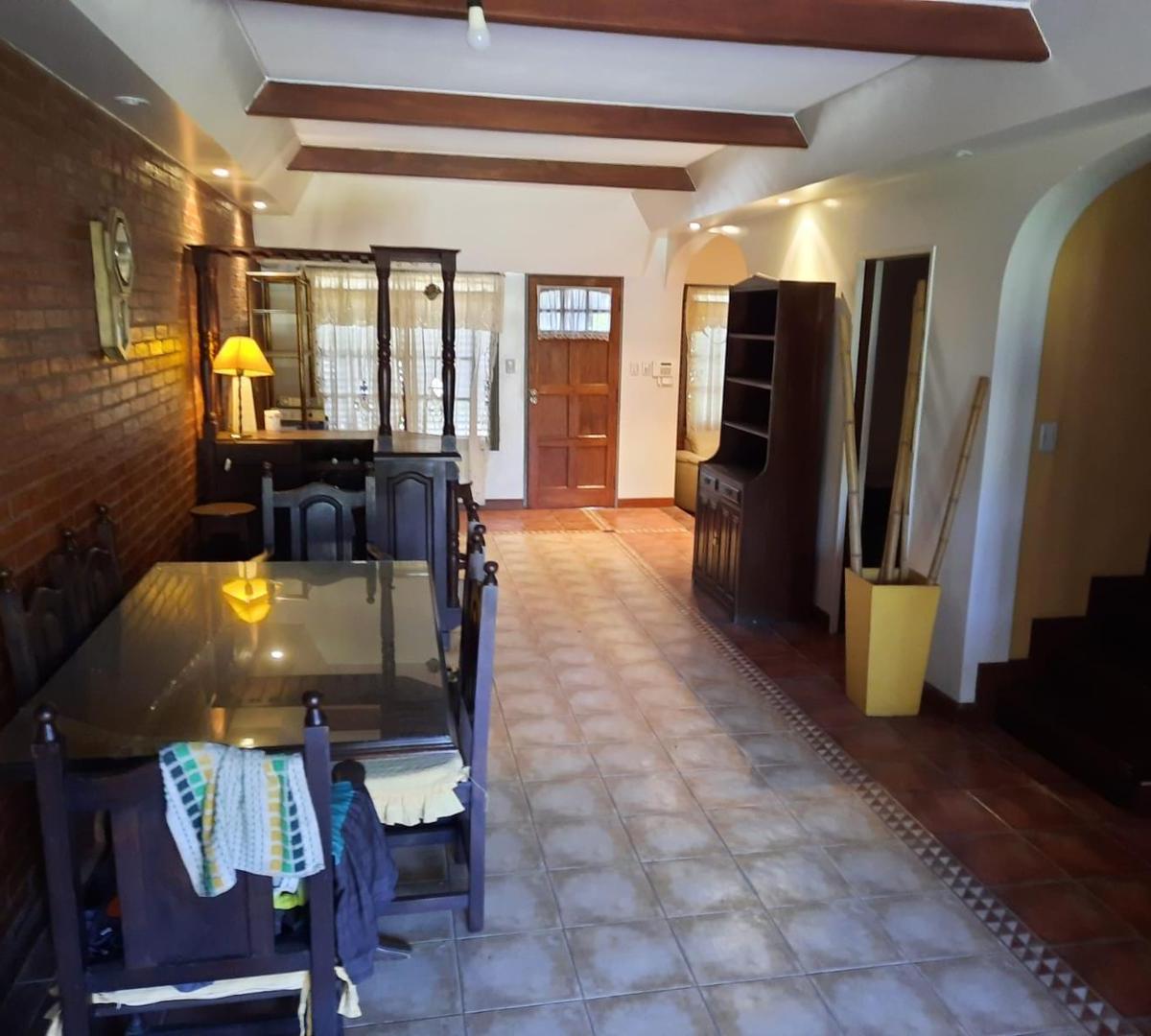 Foto de chalet 5 ambientes venta villa luzuriaga, imagen 5