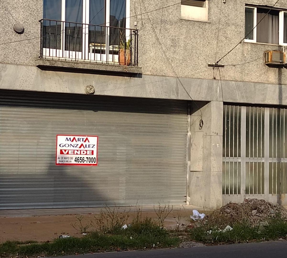 Foto de 3 locales con 2 viviendas Venta Haedo, imagen 4