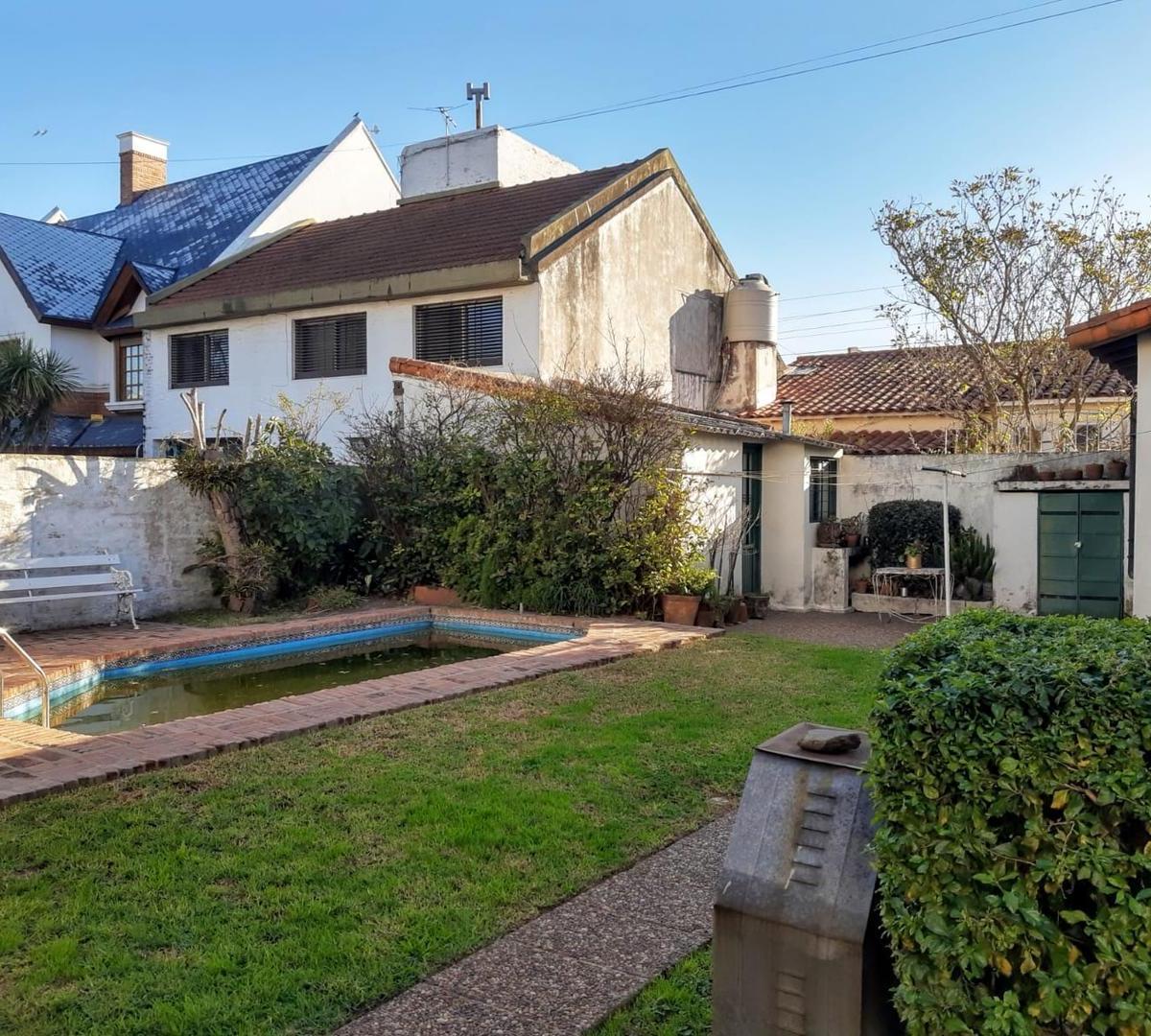 Chalet 5 ambientes venta Castelar