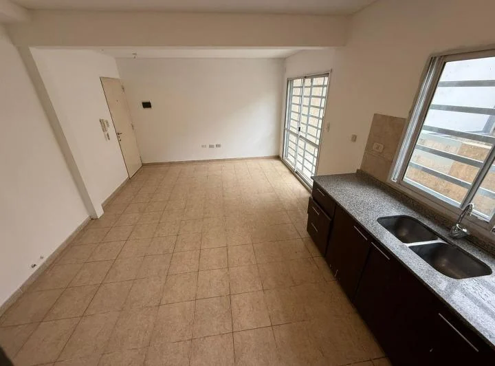 Excelente departamento 3 ambientes 1