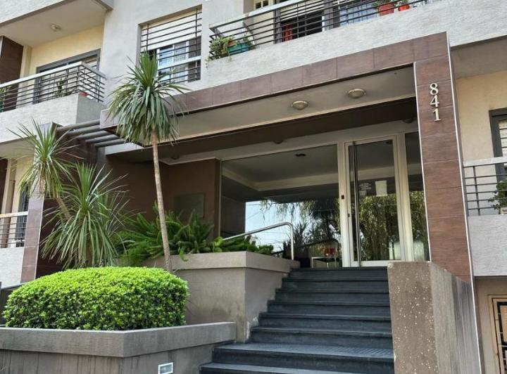 Departamento 4 ambientes venta Castelar