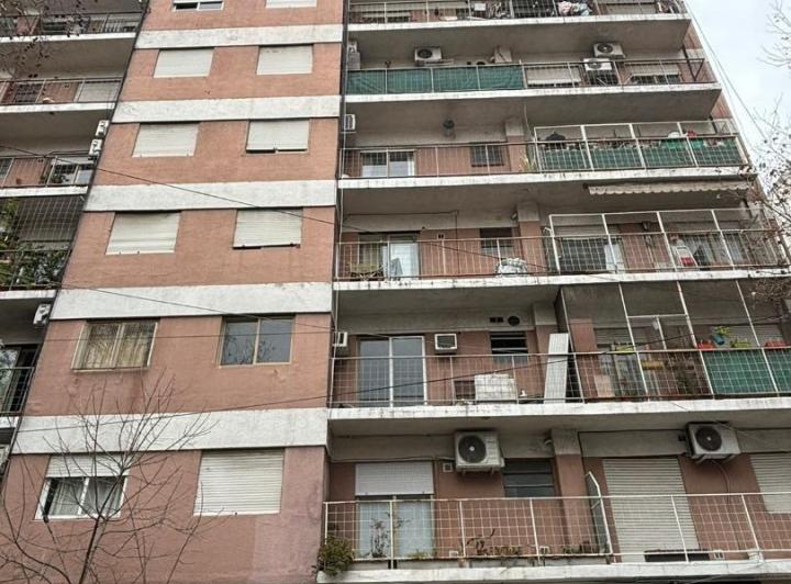 departamento 2 ambientes lateral alquiler 4