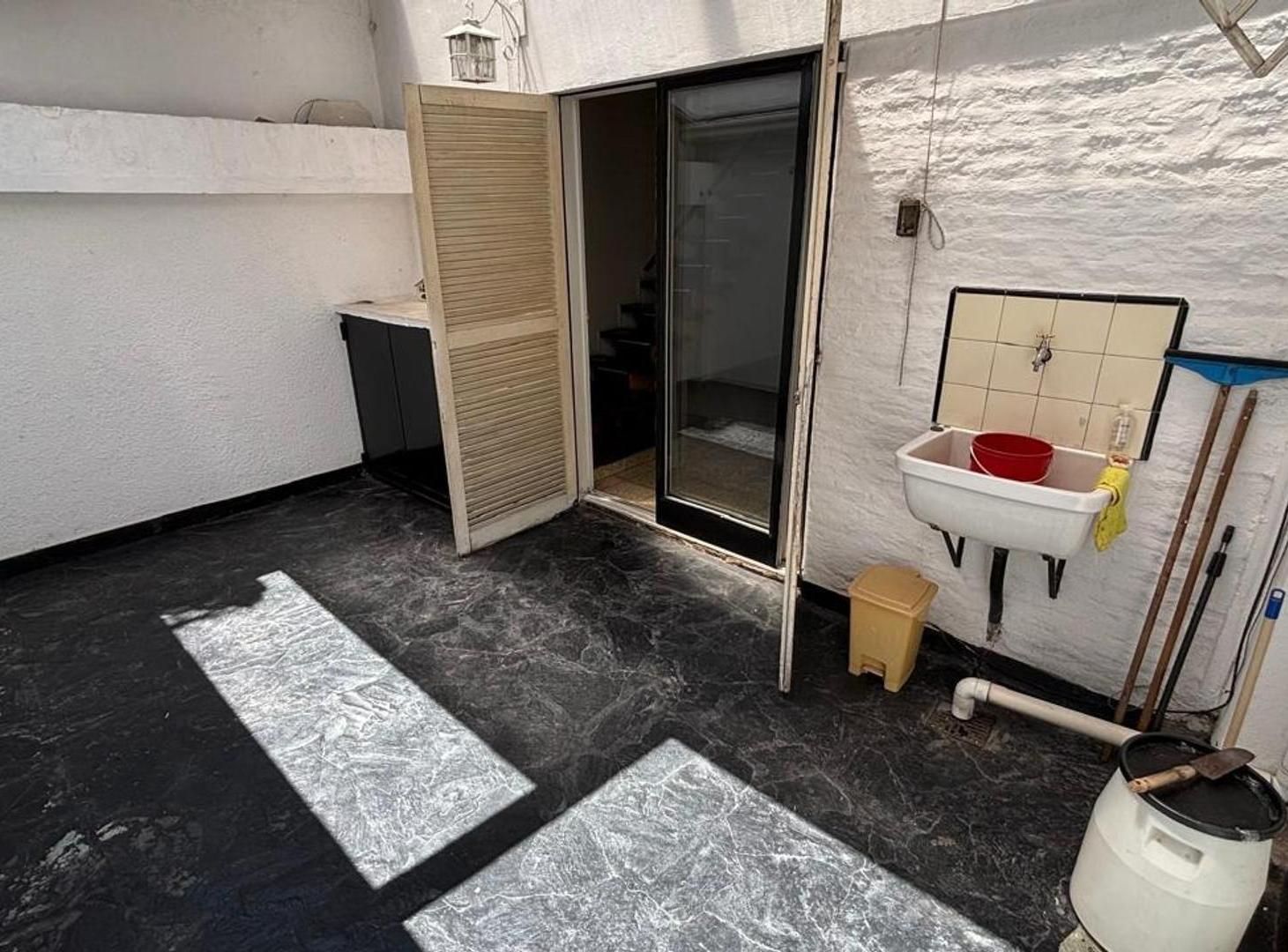 Foto de PH 3 ambientes venta Moron, imagen 2