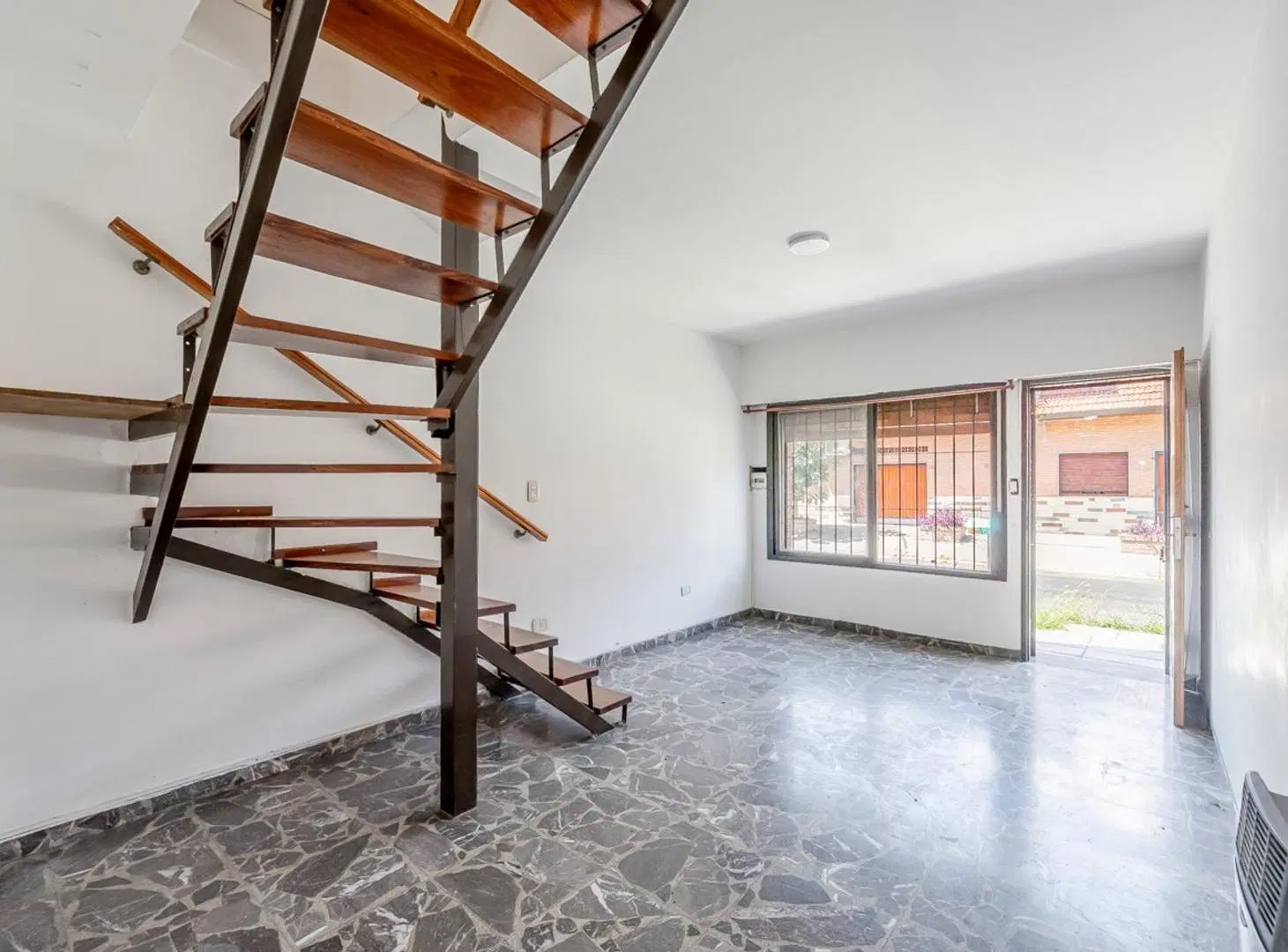 Casa 4 ambiente alquiler Ramos Mejia 2