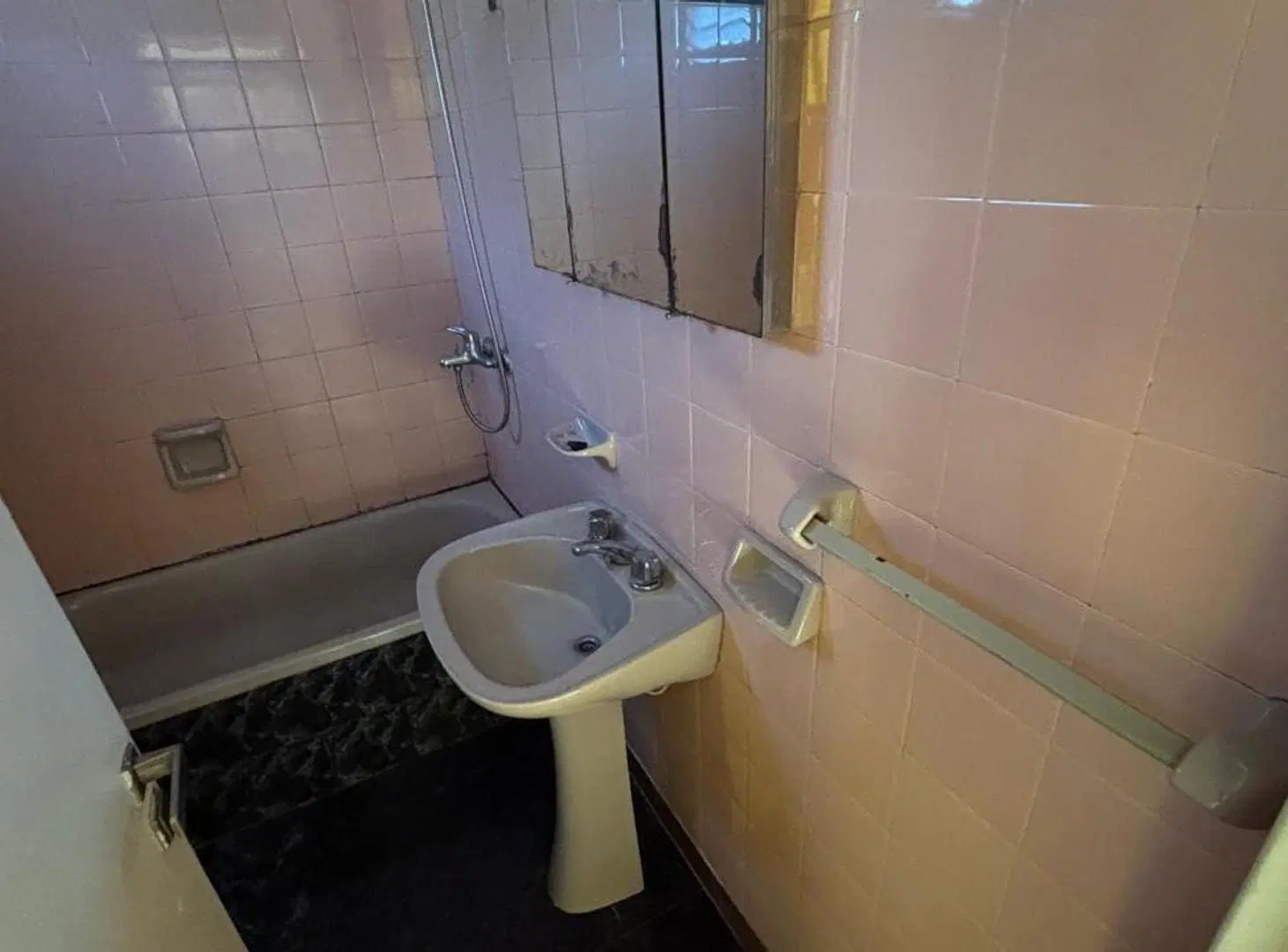 Chalet Villa Luzuriaga venta 4 ambientes 2