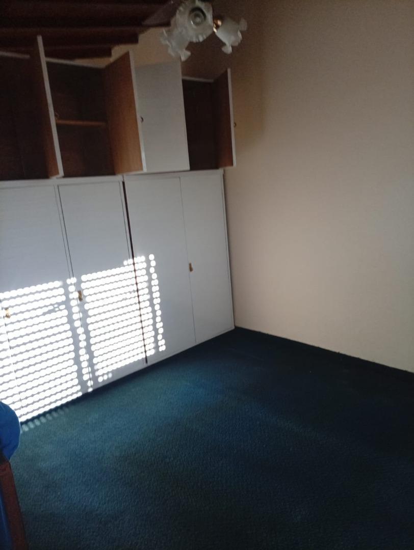 Foto de PH 4 ambientes venta Lomas del Mirador, imagen 4