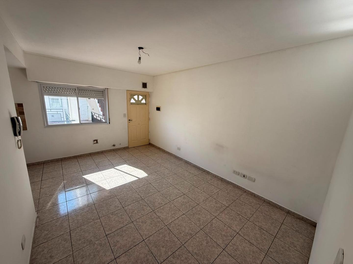 Foto de Departamento 2 ambientes alquiler Ramos Mejía, imagen 3