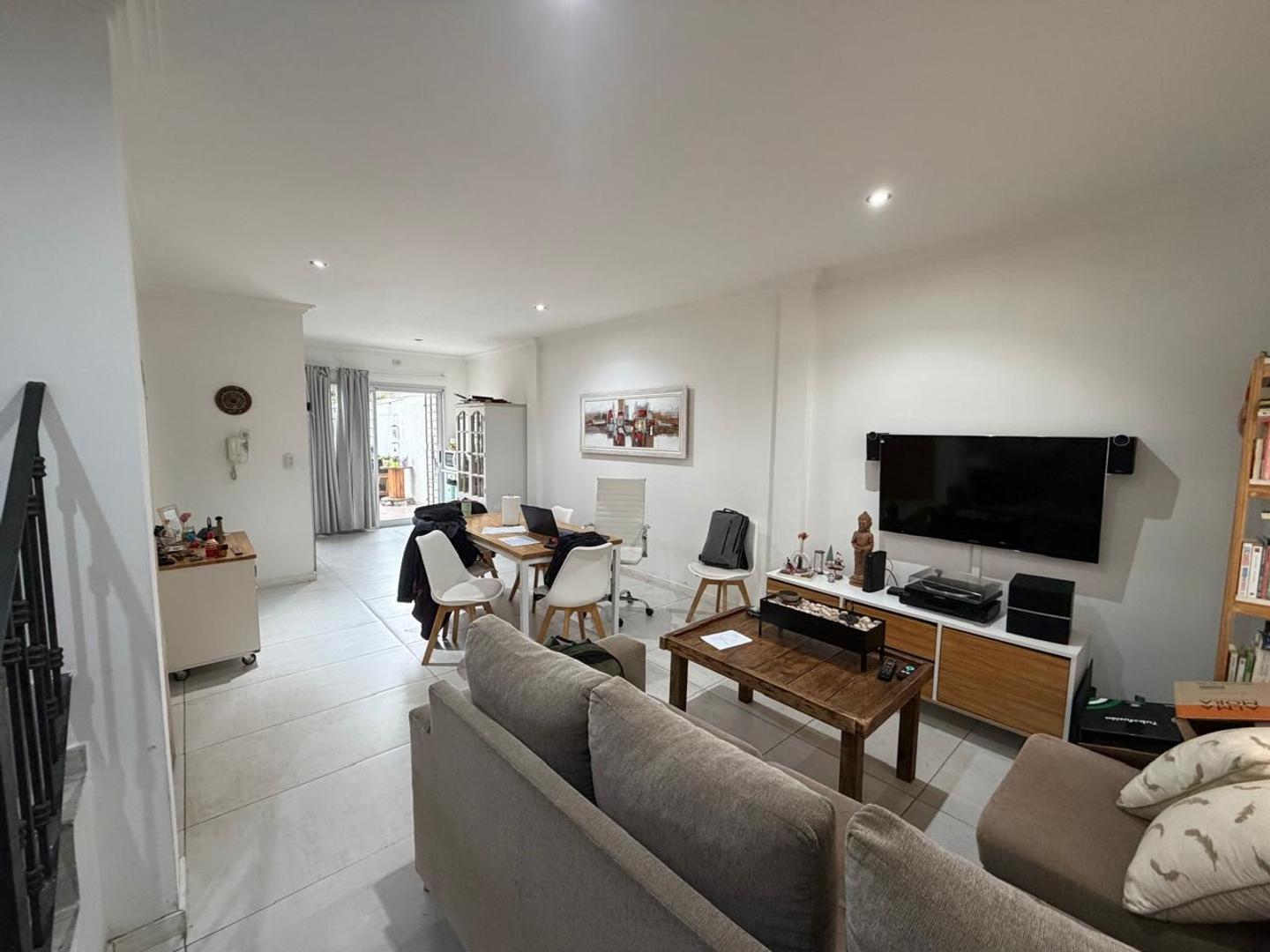 Foto de Duplex venta Haedo 4 ambientes, imagen 1
