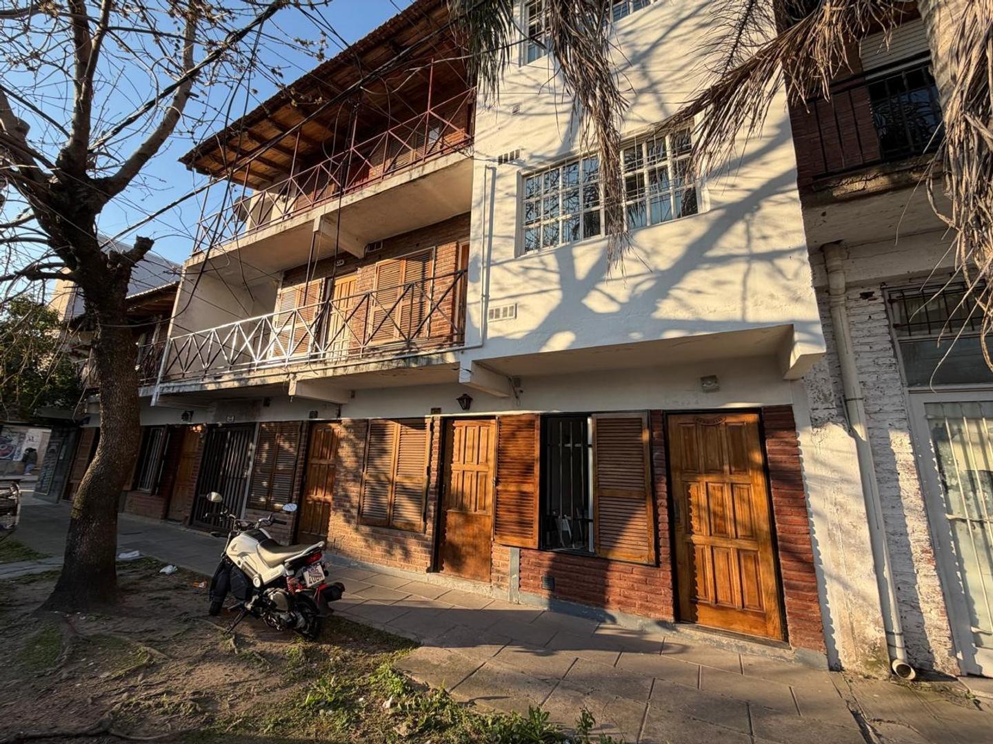 Foto de PH 2 ambientes venta Villa Luzuriaga, imagen 1