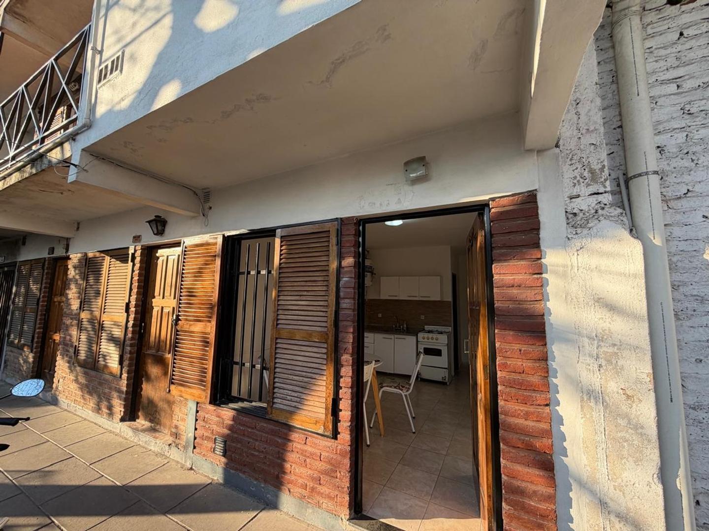 Foto de PH 2 ambientes venta Villa Luzuriaga, imagen 4