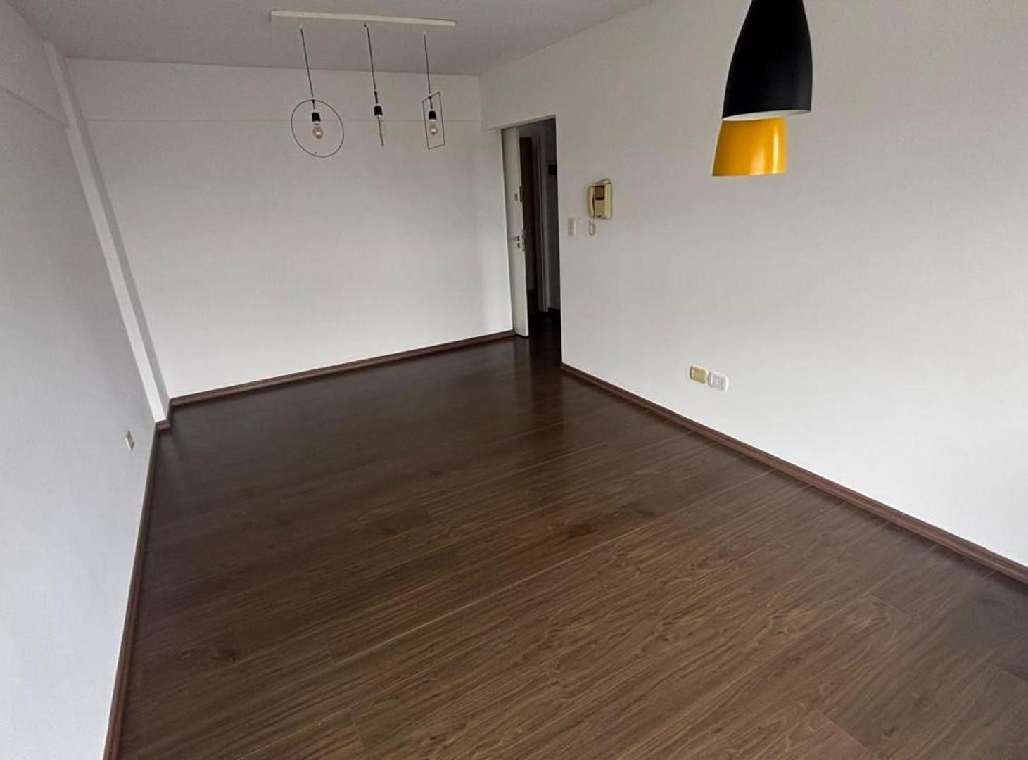 Foto de departamento 2 ambientes alquiler Haedo, imagen 2