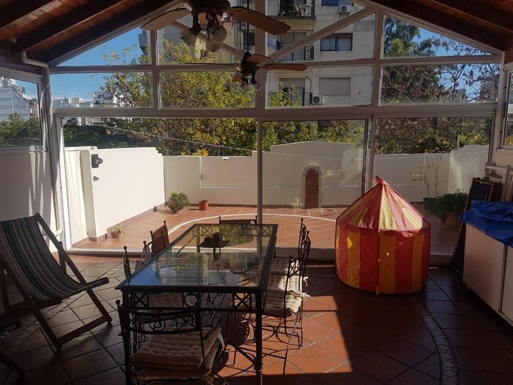 Excelente Casa / PH en Caballito en Venta de 264 m² - con 4