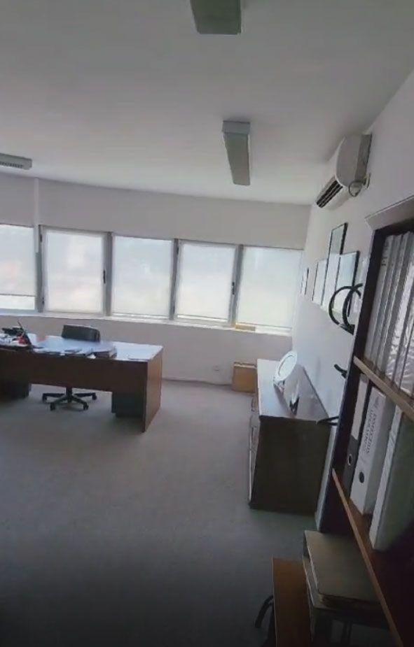 Foto de Oficina en esquina en Venta - 187 m2 - Microcento, imagen 4