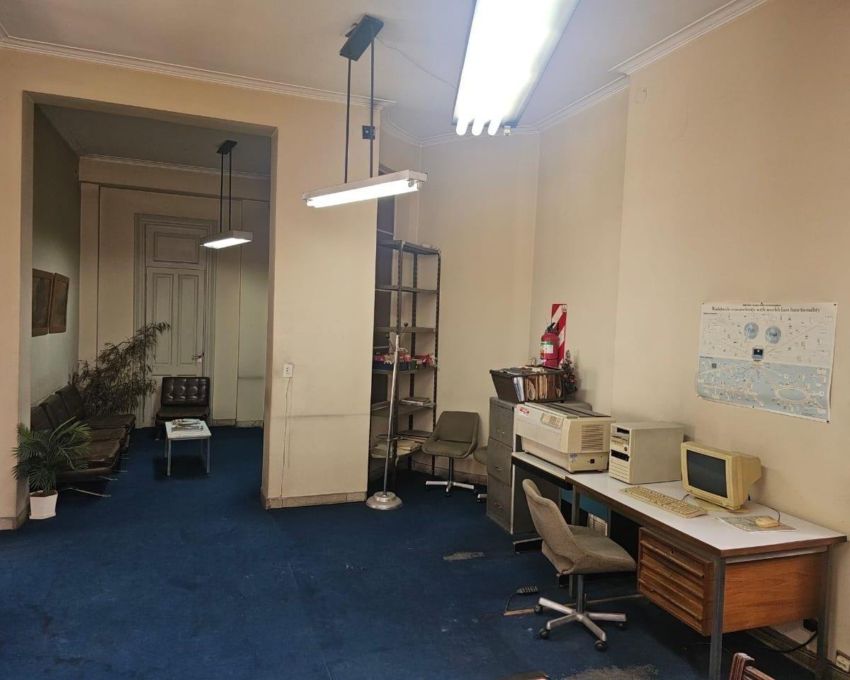 Foto de Oficina en Venta de 165 m2 en esquina en Microcentro, imagen 2