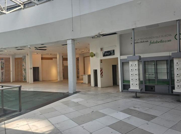 Mega Local en alquiler en City Bancaria 5