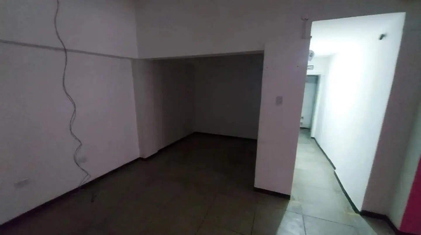 Local en alquiler en Microcentro - Apto Gastronomía /  182 m 4