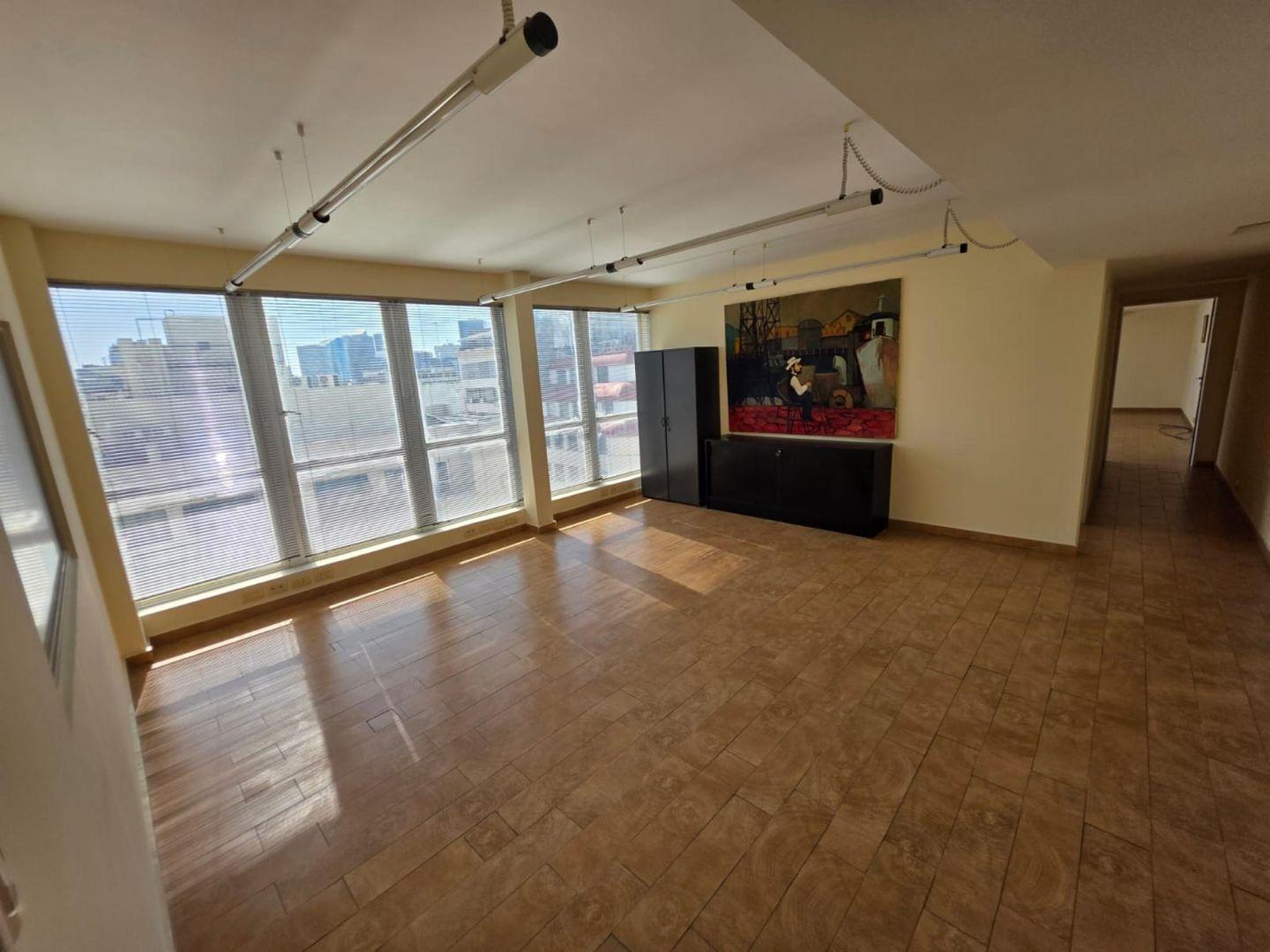 Foto de Oficina en Alquiler en Microcentro 140 m2, imagen 1
