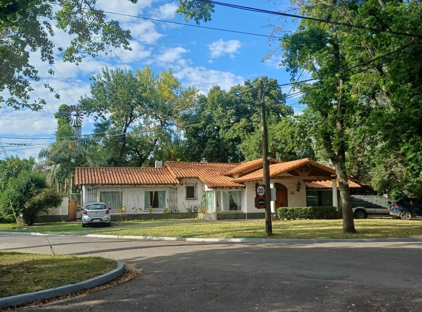 Casa en Pilar