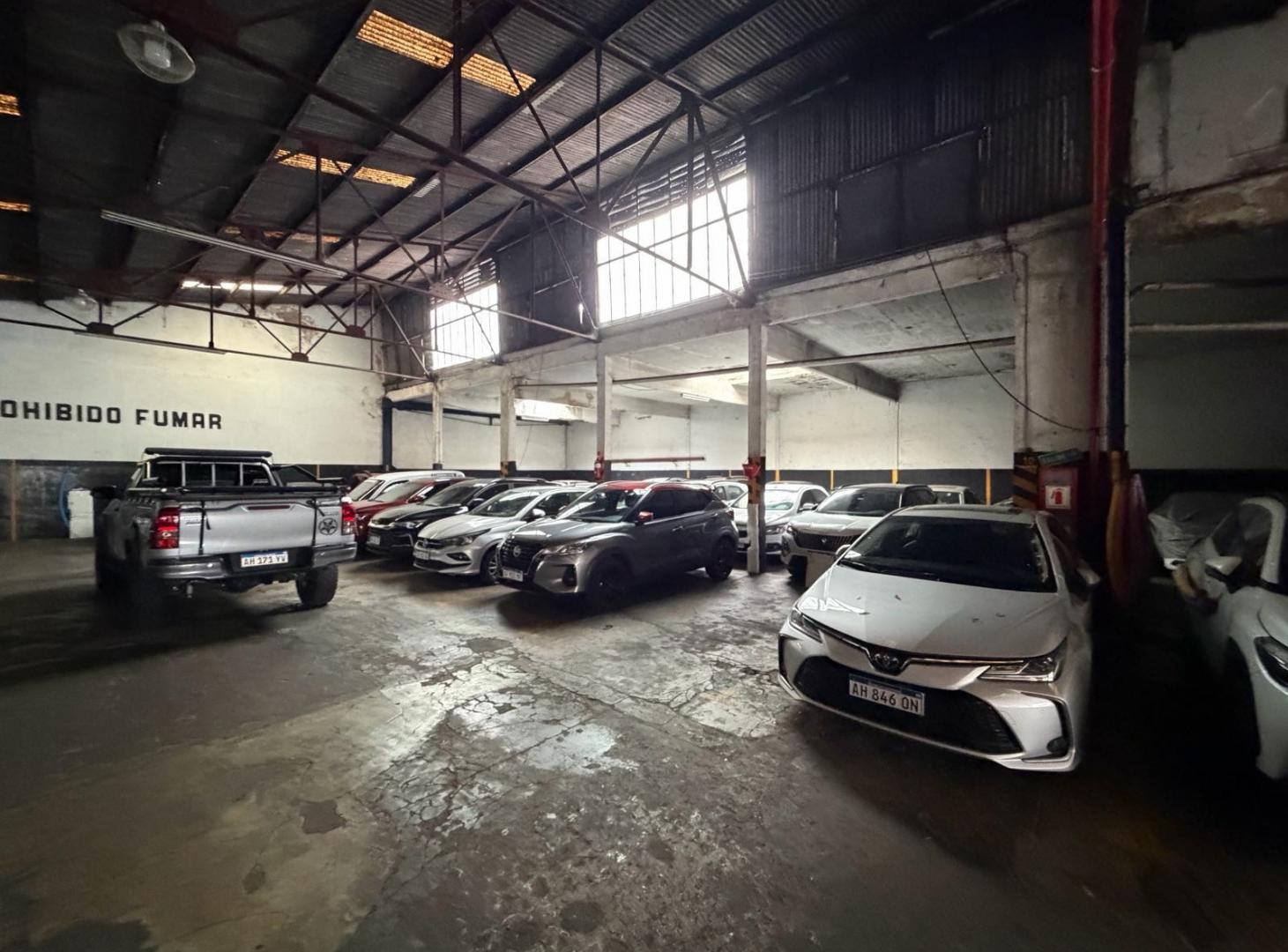 Foto de Garage en Villa Martelli, imagen 4