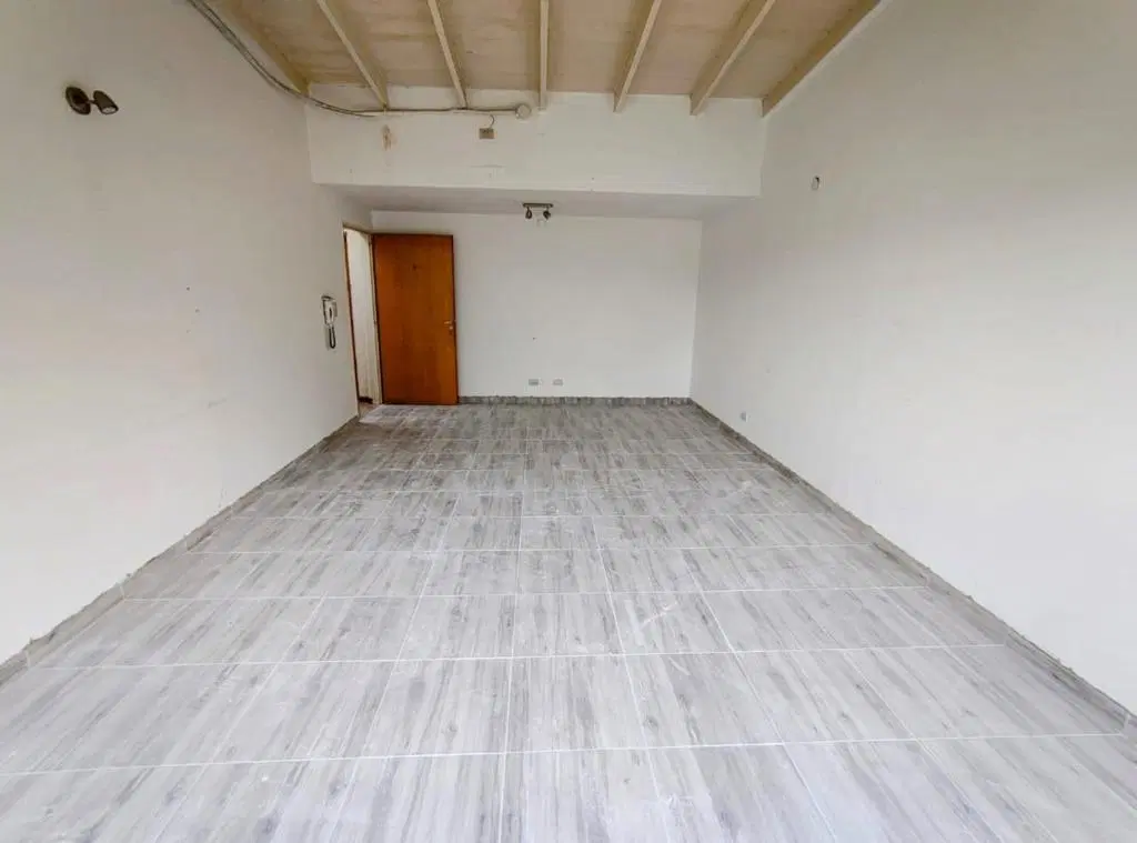 FRENTE AL NUEVO CLUB PUEYRREDON 5