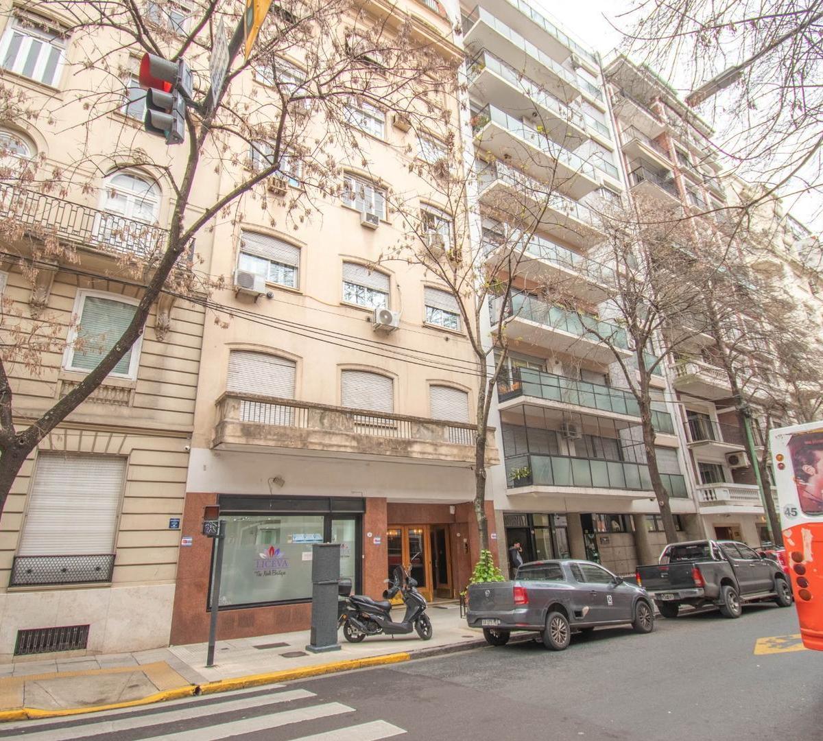Contrafrente, Buena Distribución, 2 Baños, Buen Edificio 5