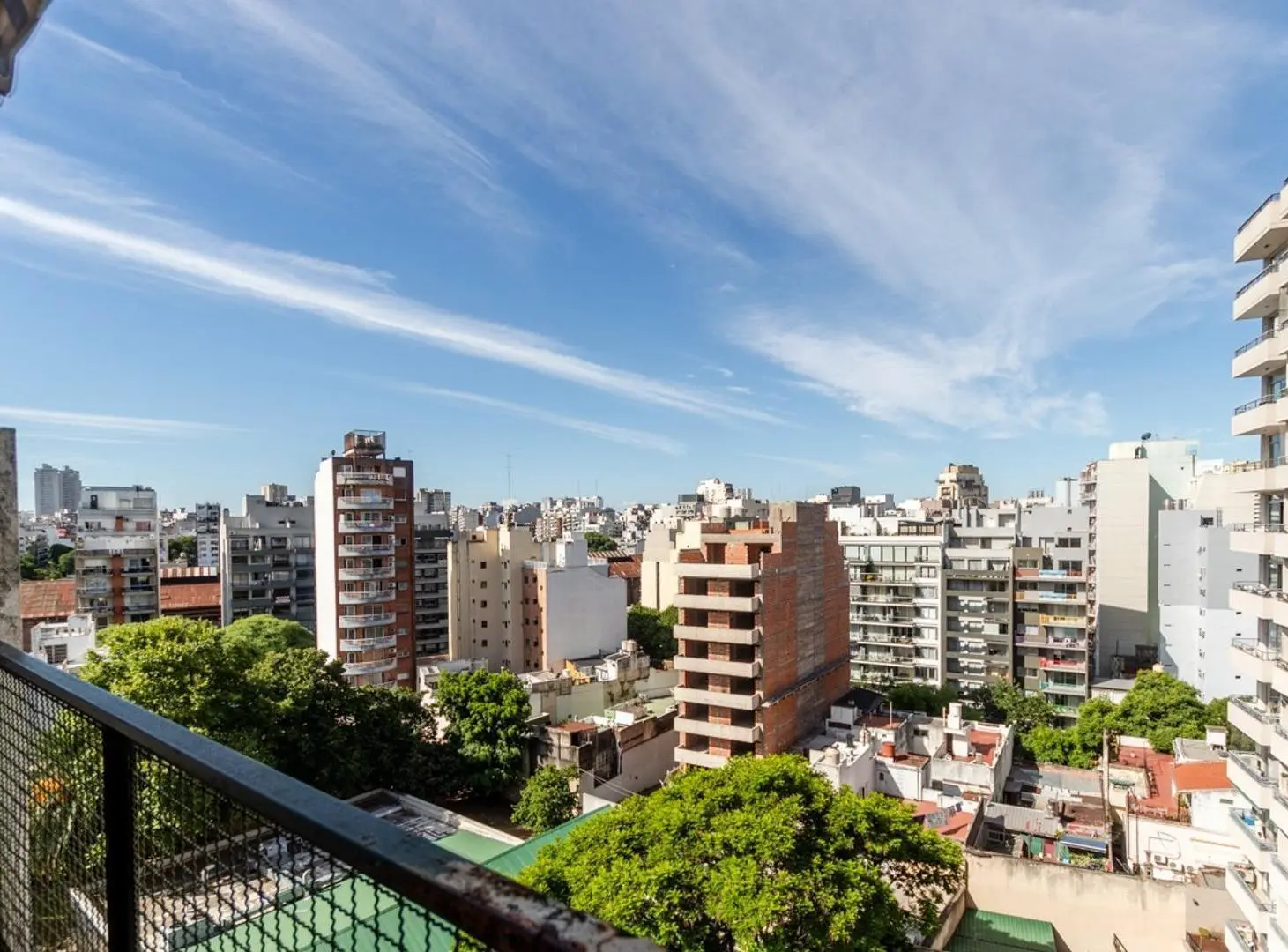 RESERVADO !!! Contrafrente I piso alto I vista abierta 5