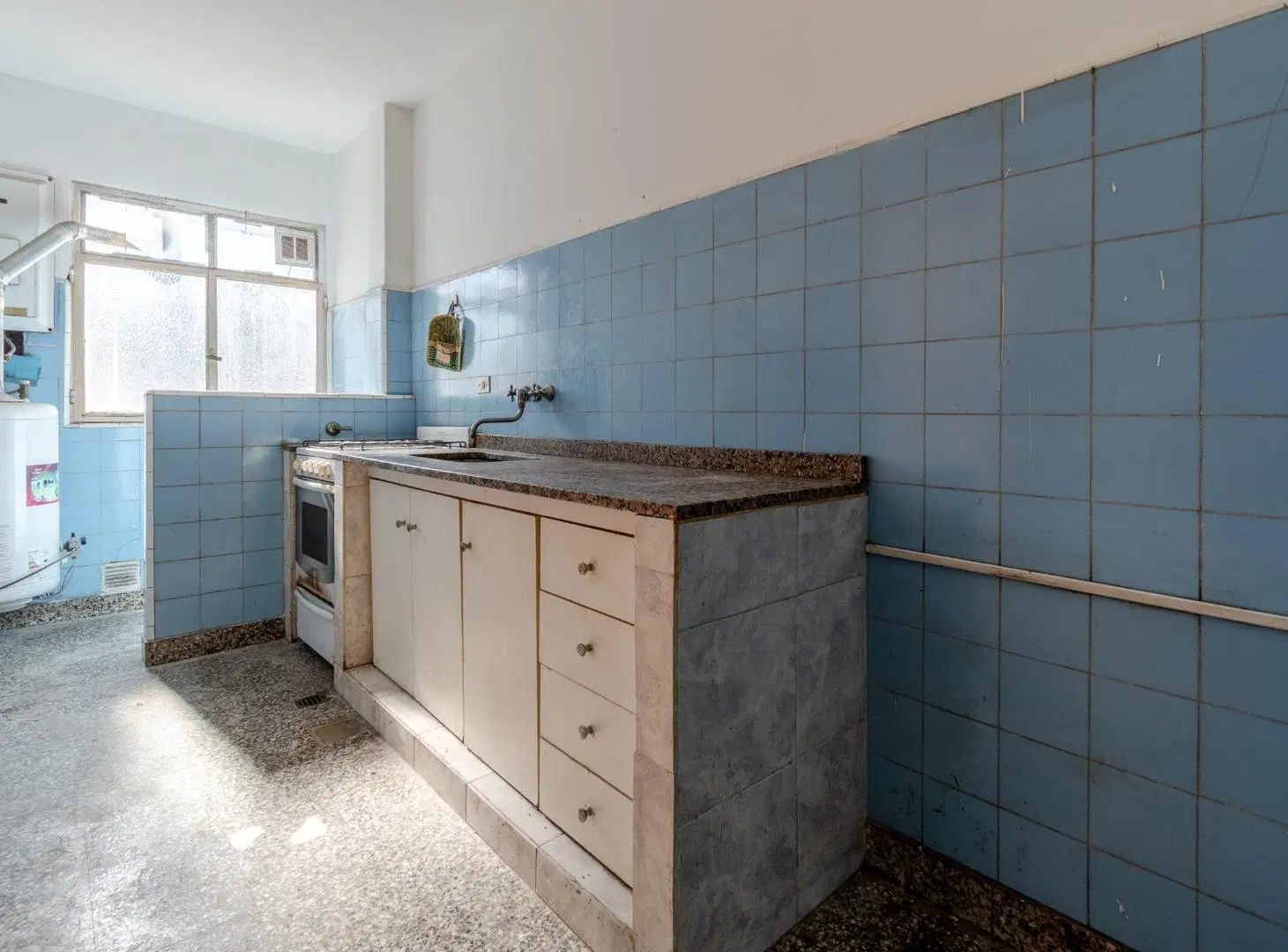 Amplios ambientes I luminoso I cocina con lavadero integrado 8