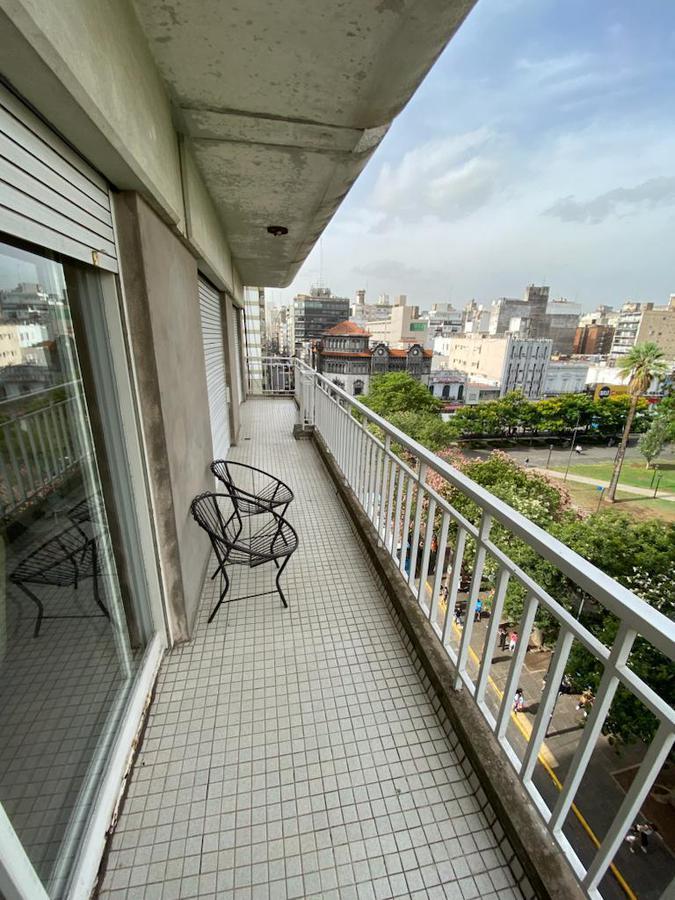 Venta 4 Dorm. Cochera Frente a Plaza Sarmiento Rosario 4