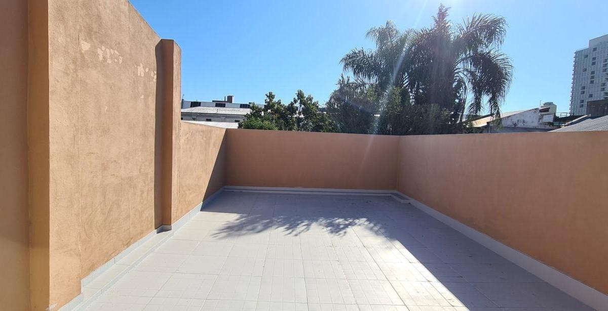 Venta Departamento 2 Dormitorio Tipo Casa en Arroyito - Amplio Patio Exclusivo Rosario 3