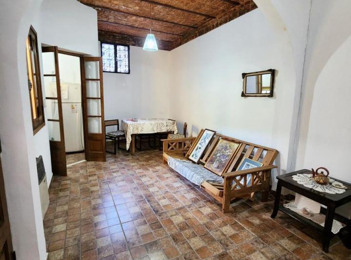 Venta casa interna de Pasillo con Patio y Terraza. En la zona mas buscada de la ciudad. Impecable!! 4