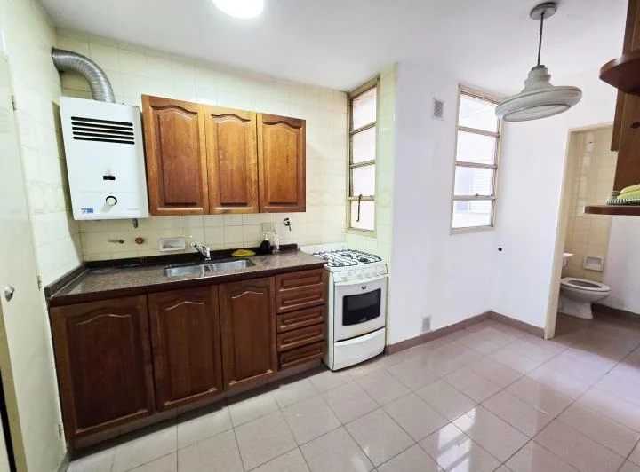 Alquiler Departamento Rosario. 3 Dormitorios - Barrio Martin - Balcón - Cocina Separada. 2