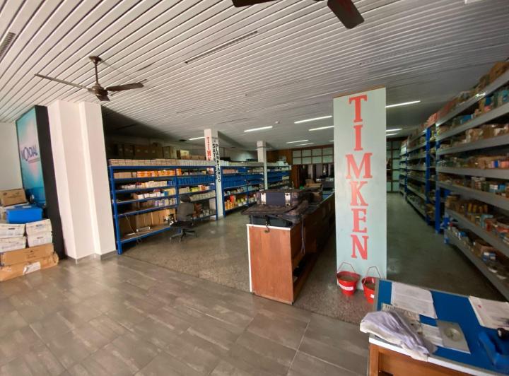 Alquiler imponente local 430 m2 en San Martín al 2000 - Rosario 3