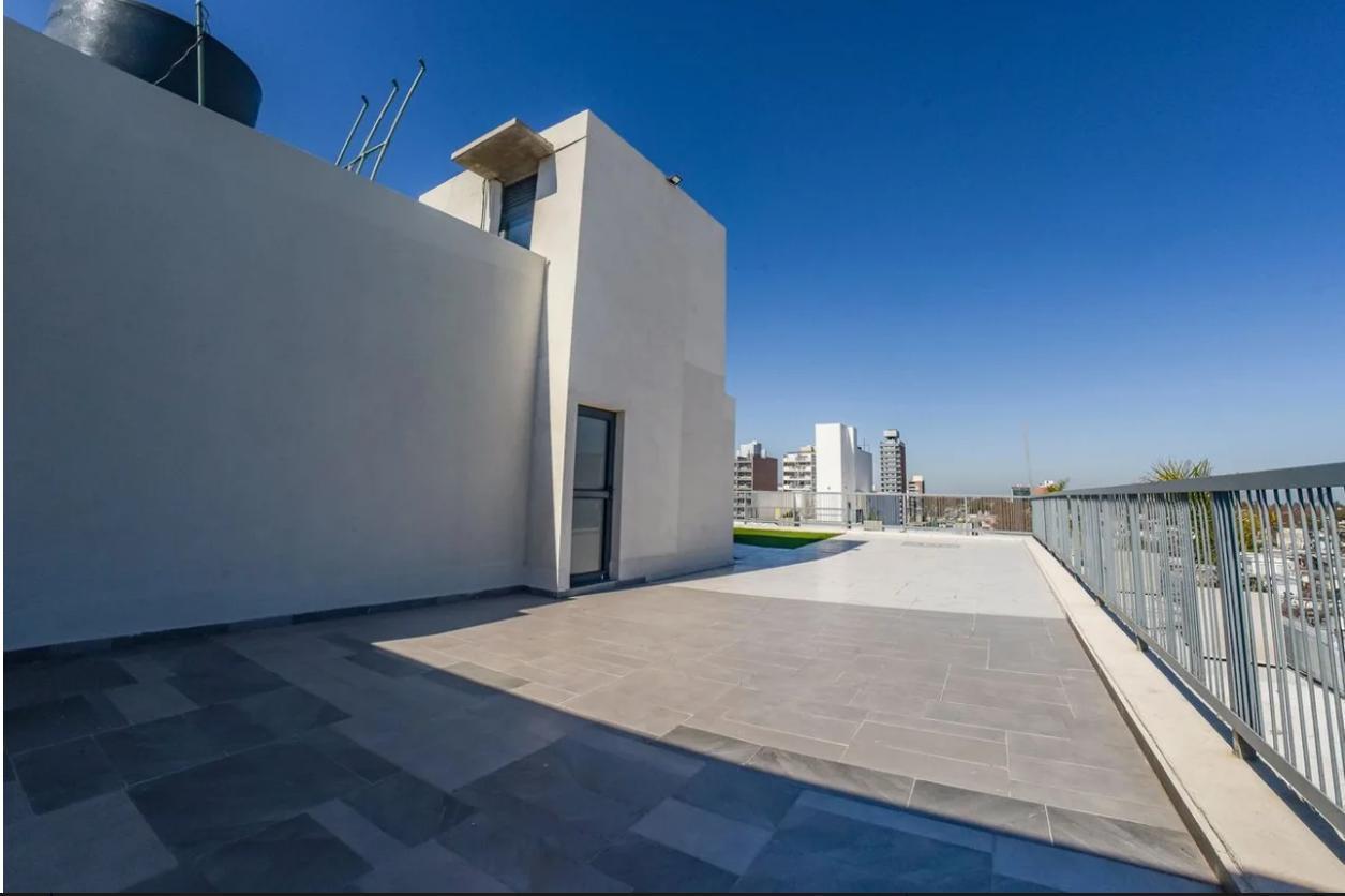 Venta Rosario Departamento 2 dormitorios semi nuevo alquilado Echesortu