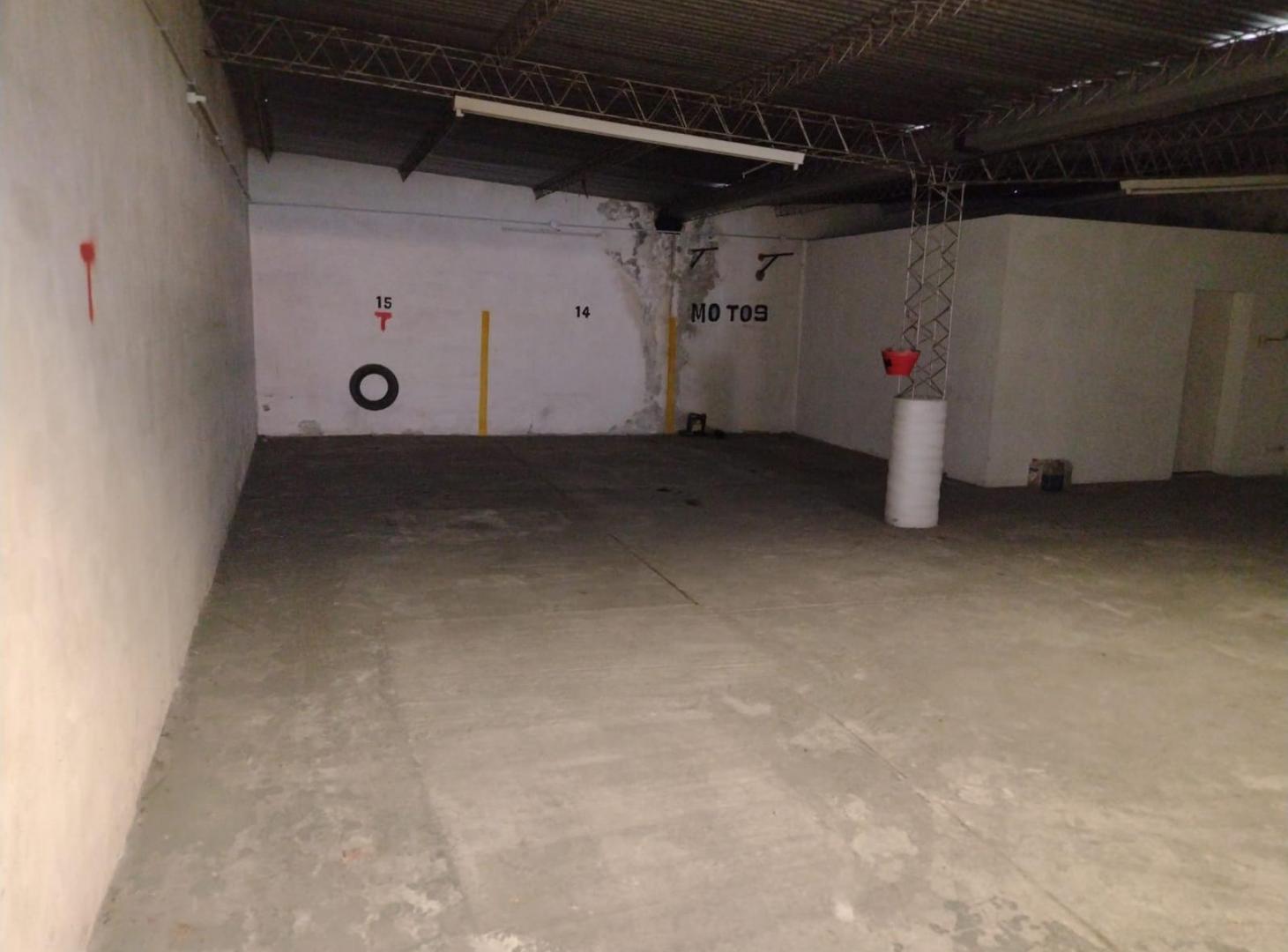 Impecable galpón de 470 m2 con oficina - Rosario