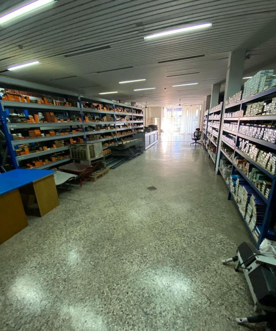 Foto de Alquiler imponente local 430 m2 en San Martín al 2000 - Rosario, imagen 5